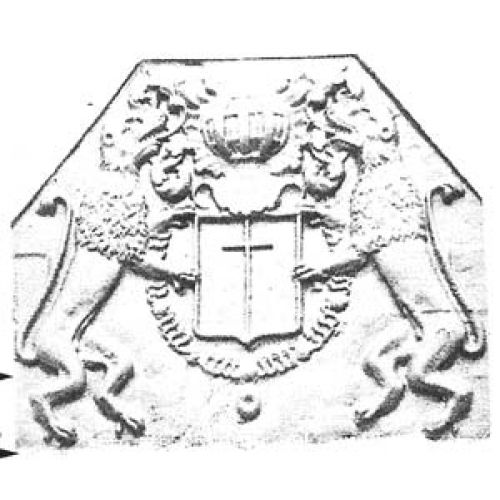 Plaque fort ancienne, au relief très prononcé